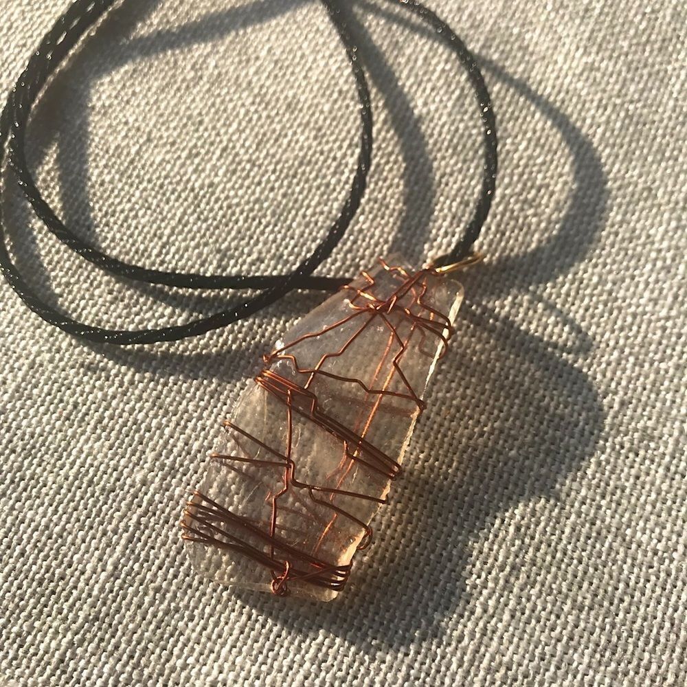 🌊 HANDCRAFTED CLEAR SEAGLASS DRUZY NECKLACE 🌊
